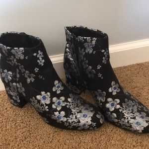 Black flower booties